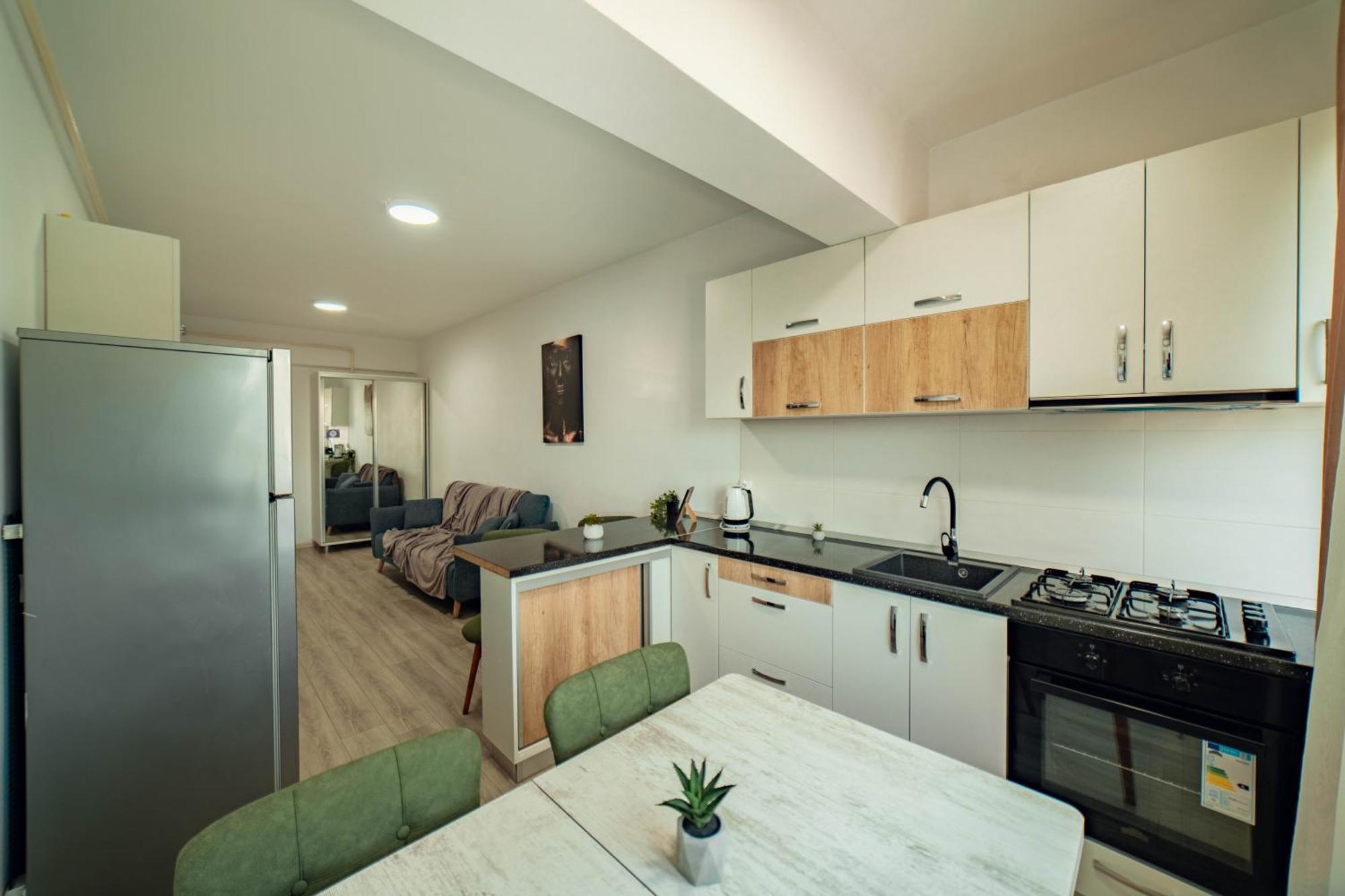 Cozy Apartments - One Residence Iasi Ngoại thất bức ảnh