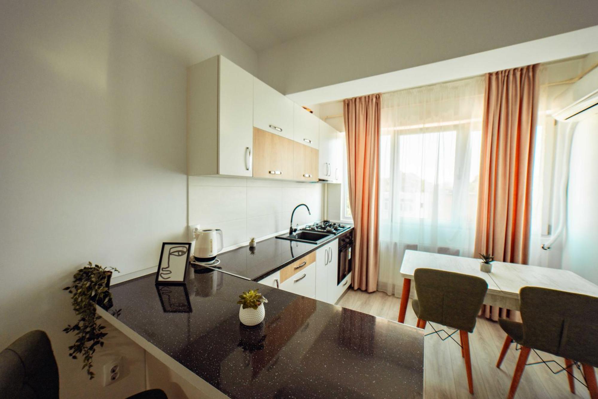 Cozy Apartments - One Residence Iasi Ngoại thất bức ảnh