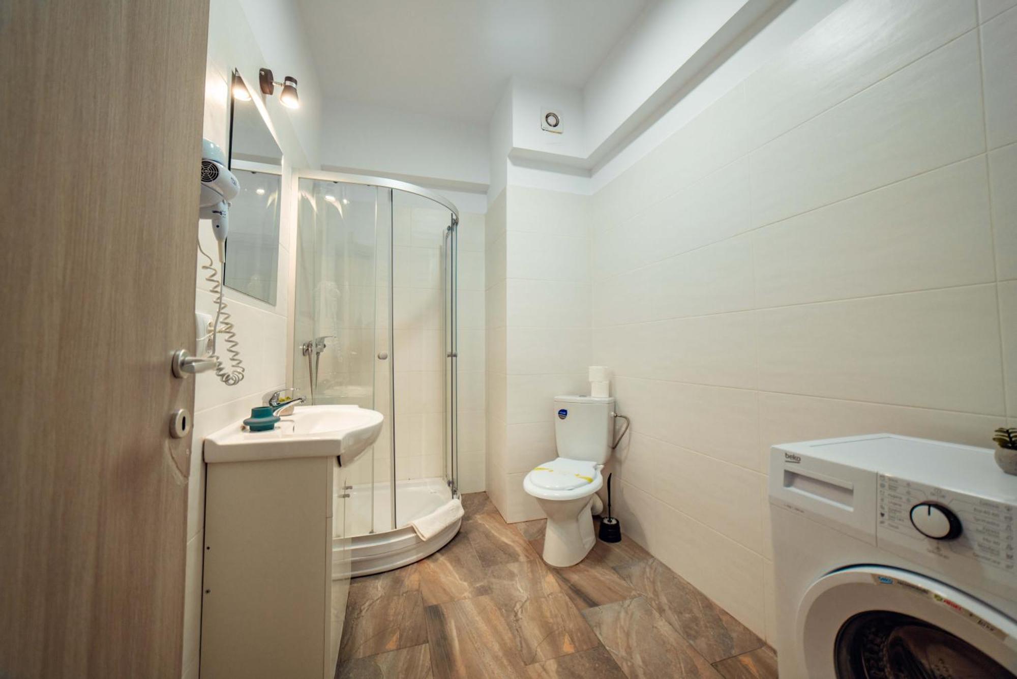 Cozy Apartments - One Residence Iasi Ngoại thất bức ảnh