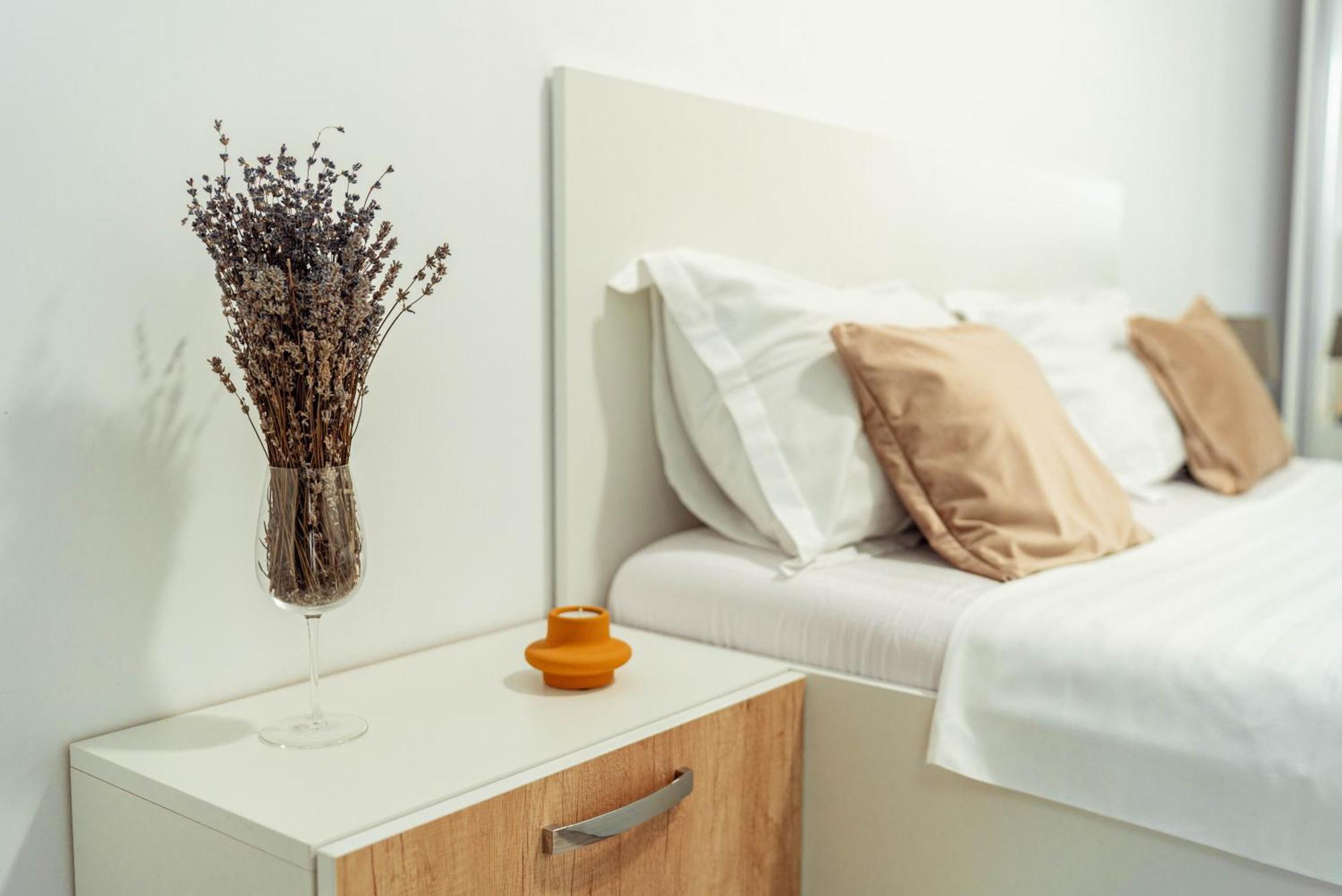 Cozy Apartments - One Residence Iasi Ngoại thất bức ảnh